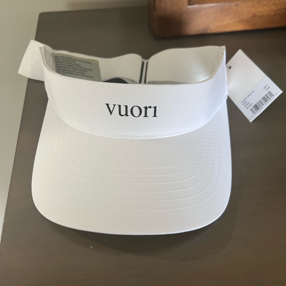 Vuori Classic White Visor